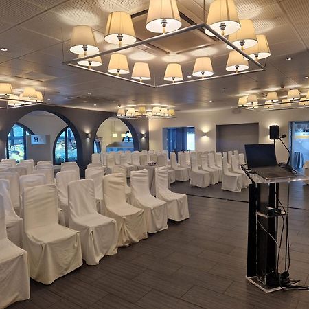Hotel El Castell Sant Boi de Llobregat Ngoại thất bức ảnh