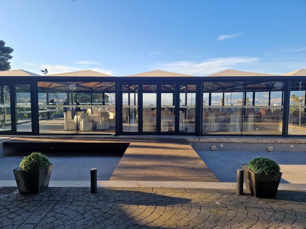 Hotel El Castell Sant Boi de Llobregat Ngoại thất bức ảnh