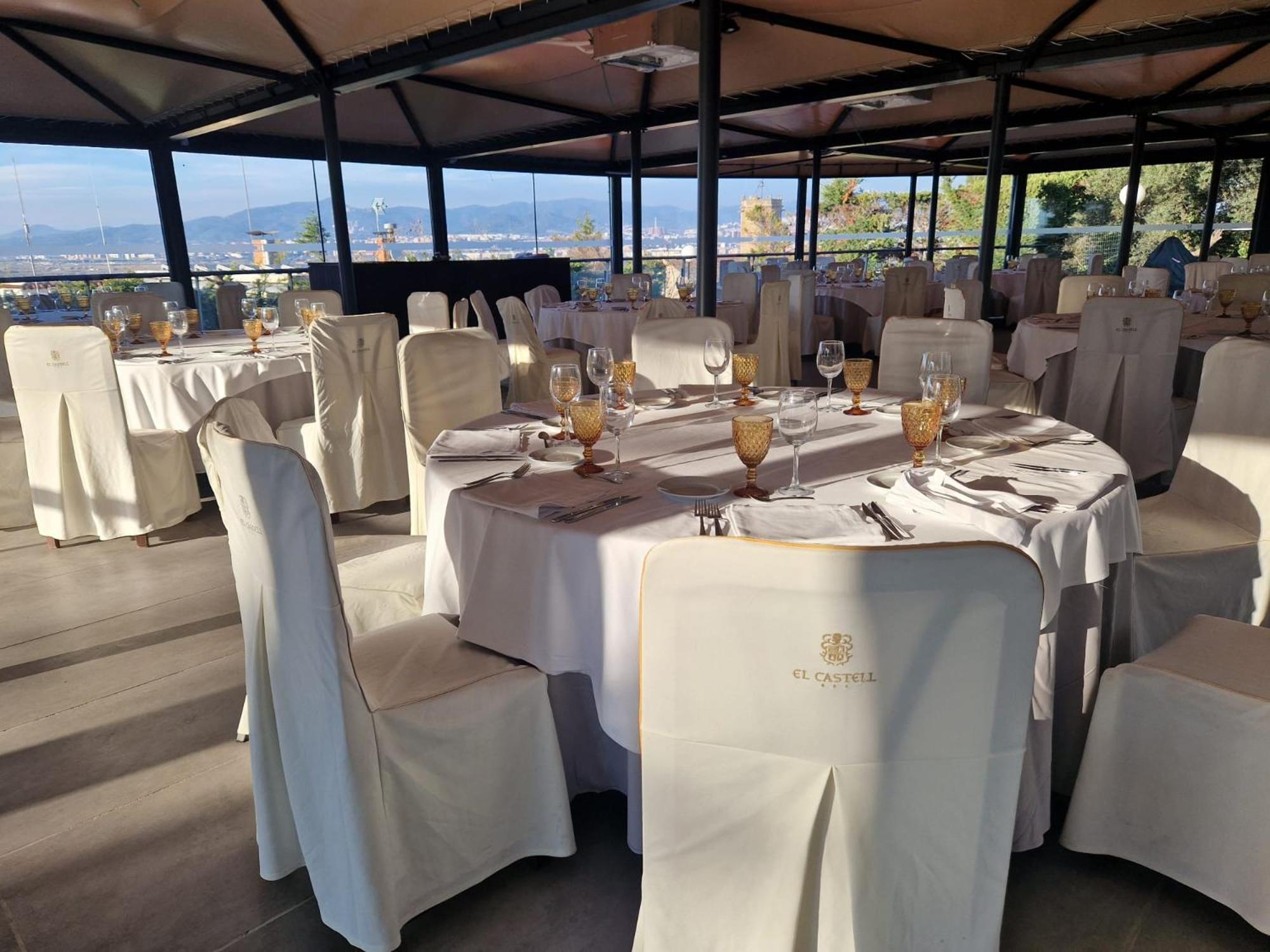 Hotel El Castell Sant Boi de Llobregat Ngoại thất bức ảnh