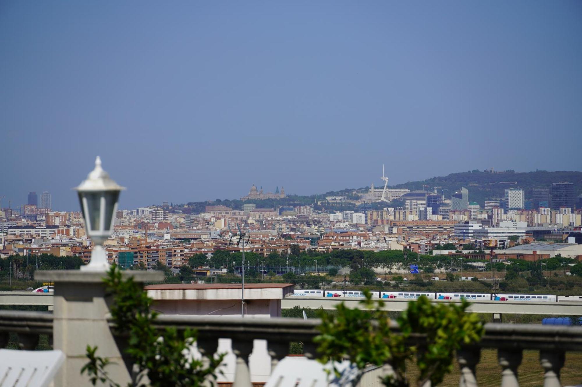 Hotel El Castell Sant Boi de Llobregat Ngoại thất bức ảnh