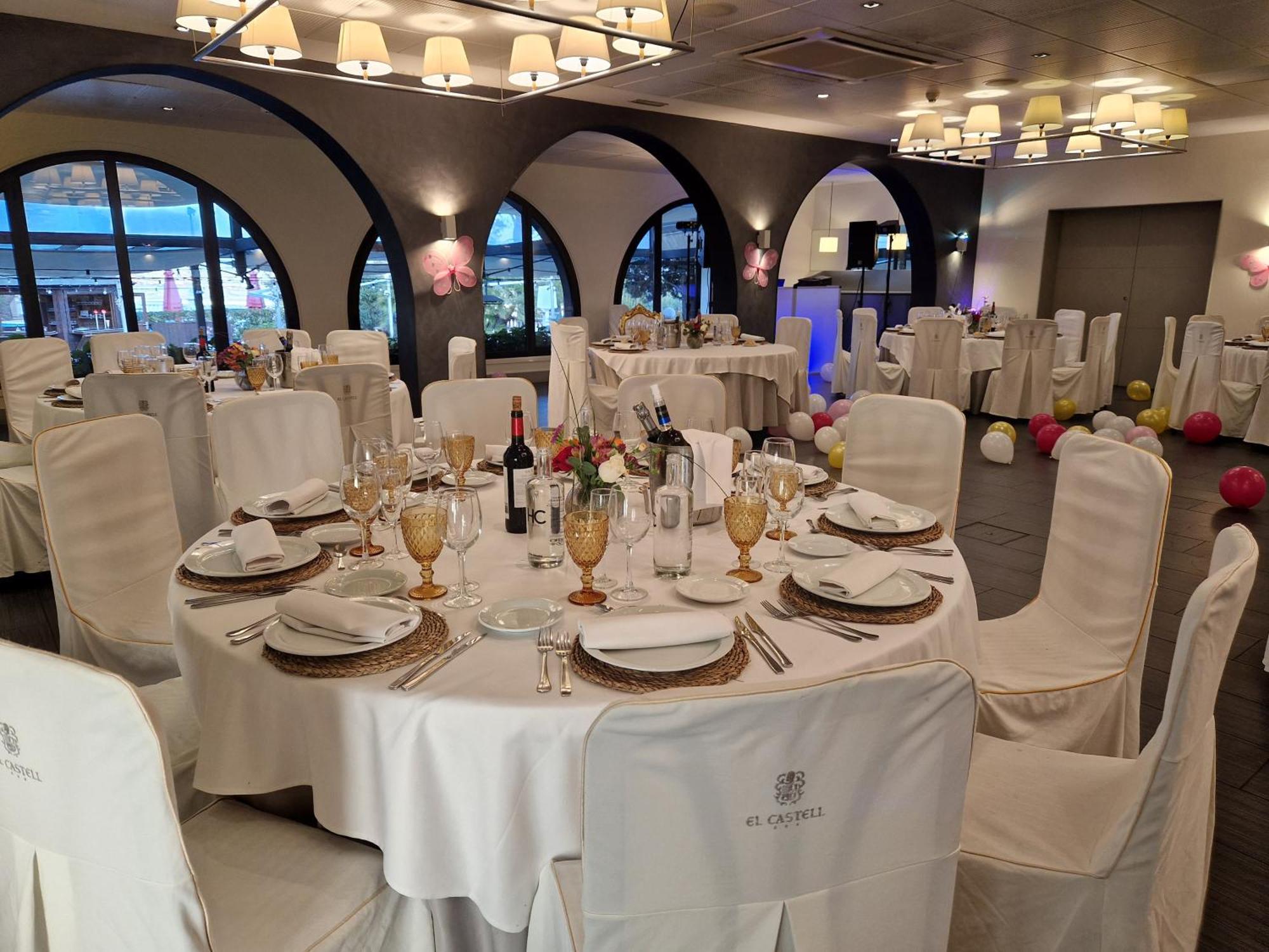 Hotel El Castell Sant Boi de Llobregat Ngoại thất bức ảnh