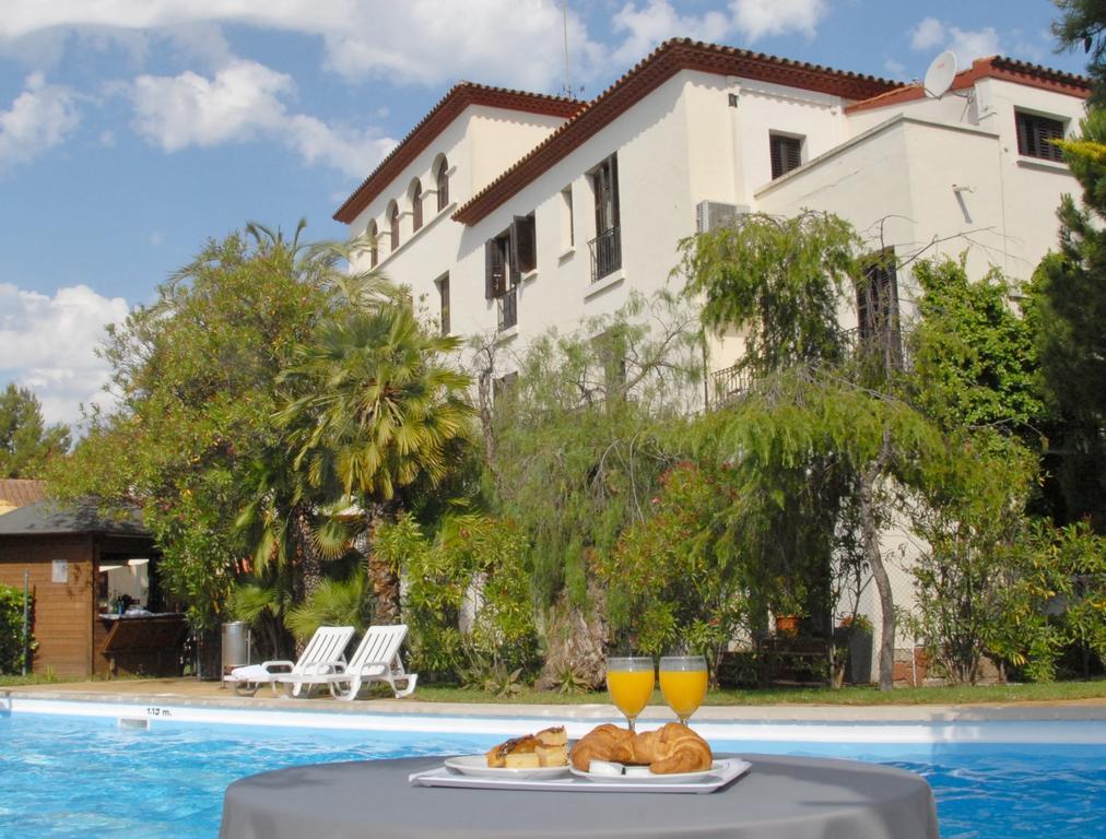 Hotel El Castell Sant Boi de Llobregat Ngoại thất bức ảnh