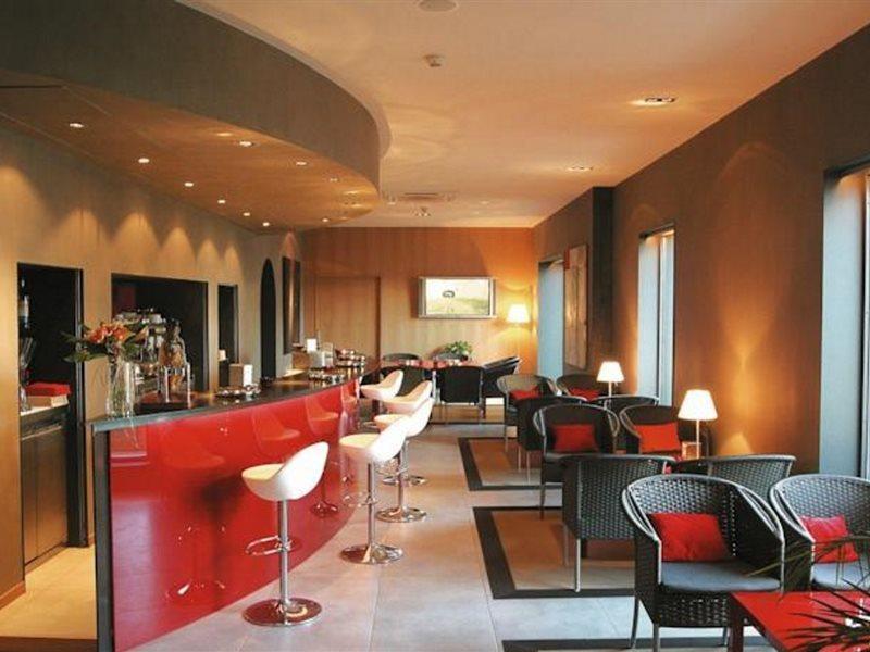 Hotel El Castell Sant Boi de Llobregat Ngoại thất bức ảnh