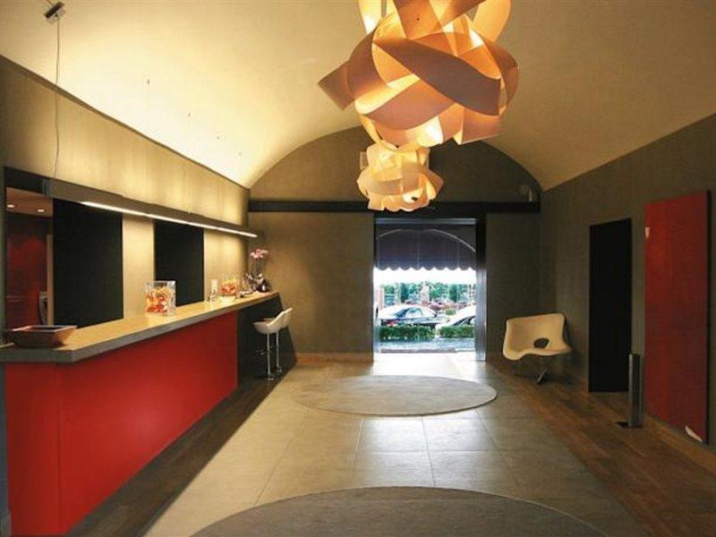 Hotel El Castell Sant Boi de Llobregat Ngoại thất bức ảnh
